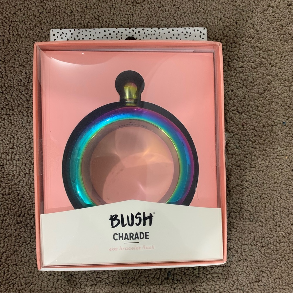 Bracelet flask